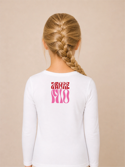 Amore Mio Bügelbild auf weißem Mädchen-Langarmshirt – Rücken