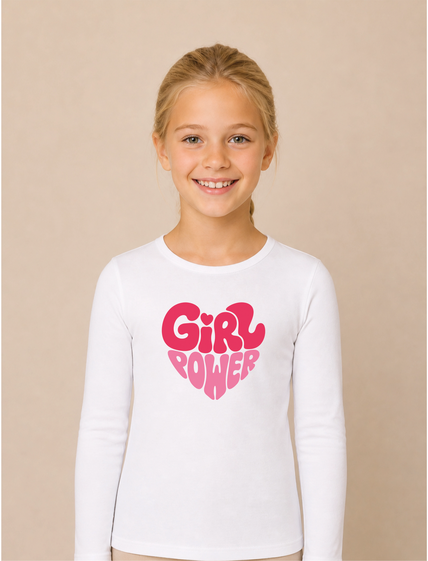 Girl Power Herz Bügelbild auf weißem Mädchen-Langarmshirt – Front